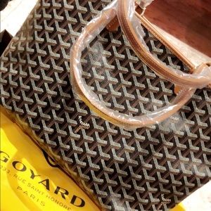 Brown Goyard St. Louis